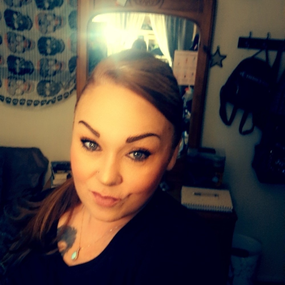 Meet your Posher, Shana